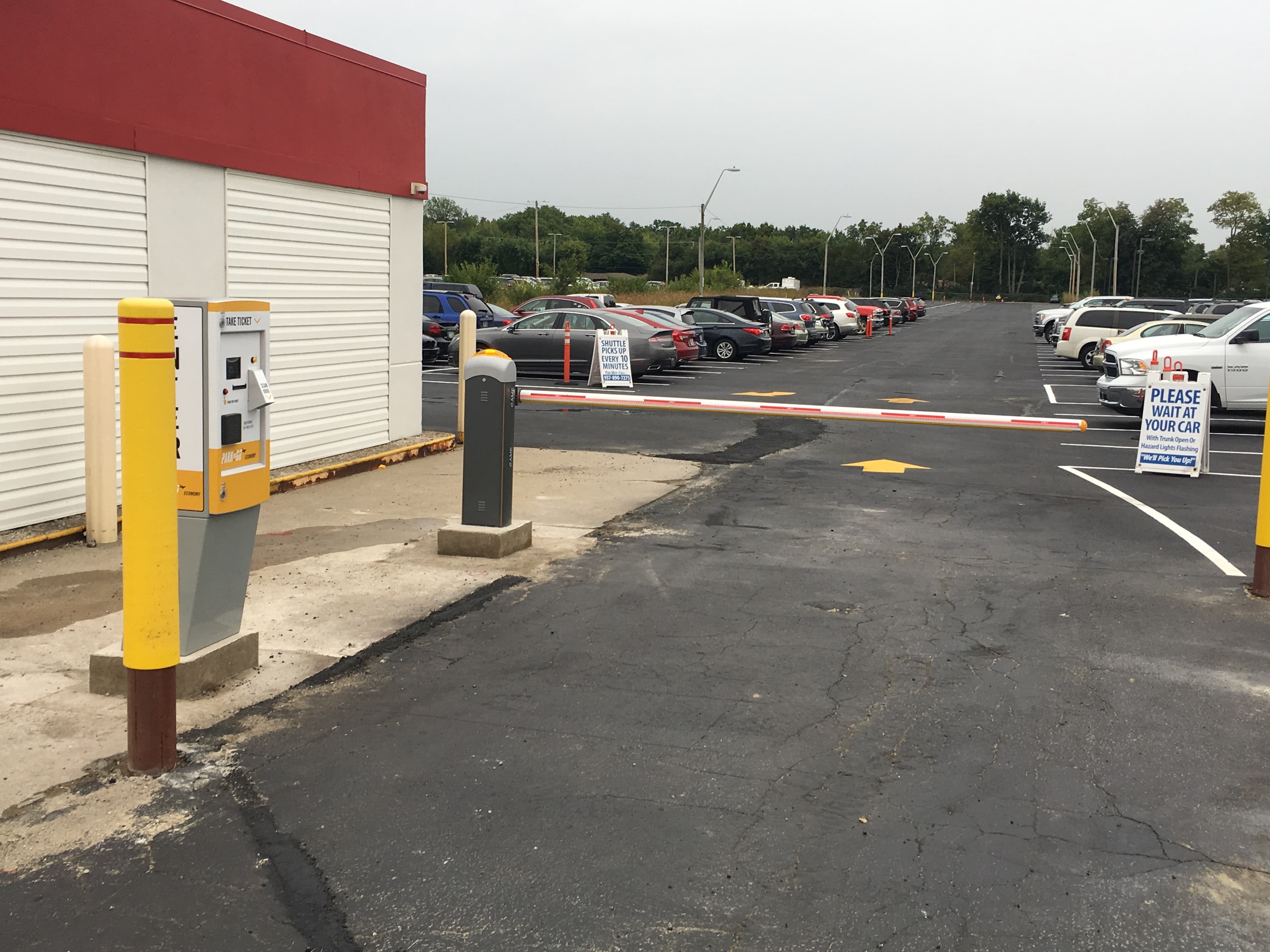 Park-N-Go Dayton Airport | Economy & Valet Parking with EV Charging Services - Parking in Vandalia, OH