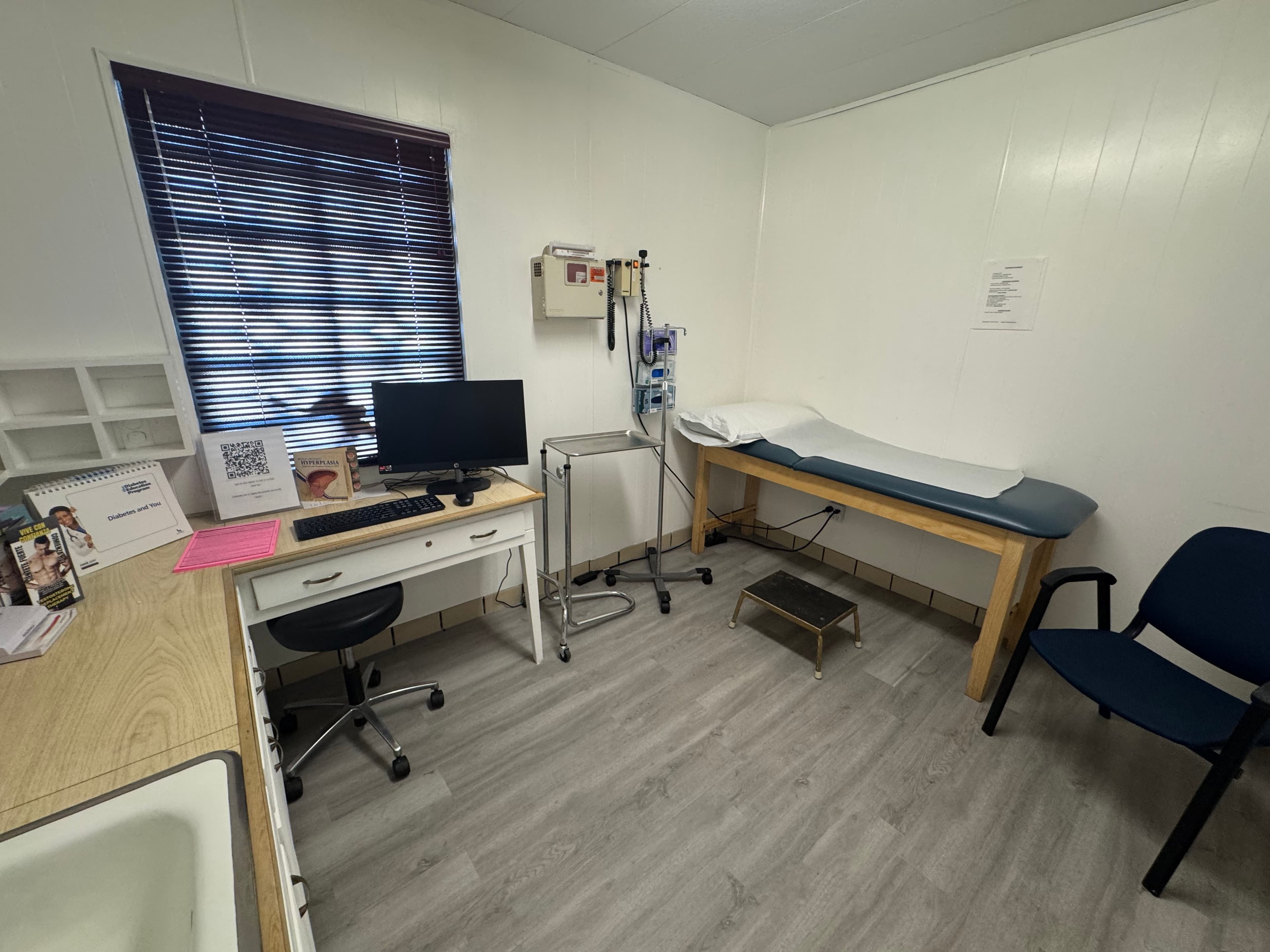 Mi Salud Clinic- Urgent Care Services, Womenâs Clinic, Walk-in Clinic, Primary Care Physician, Family Practice in Fontana - Doctor in Fontana, CA