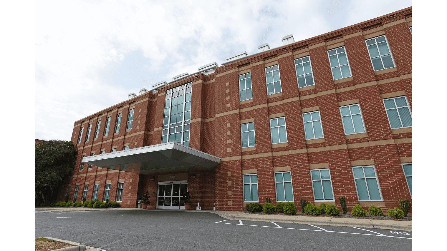 Atrium Health Primary Care Cotswold Family Medicine - Doctor in Charlotte, NC
