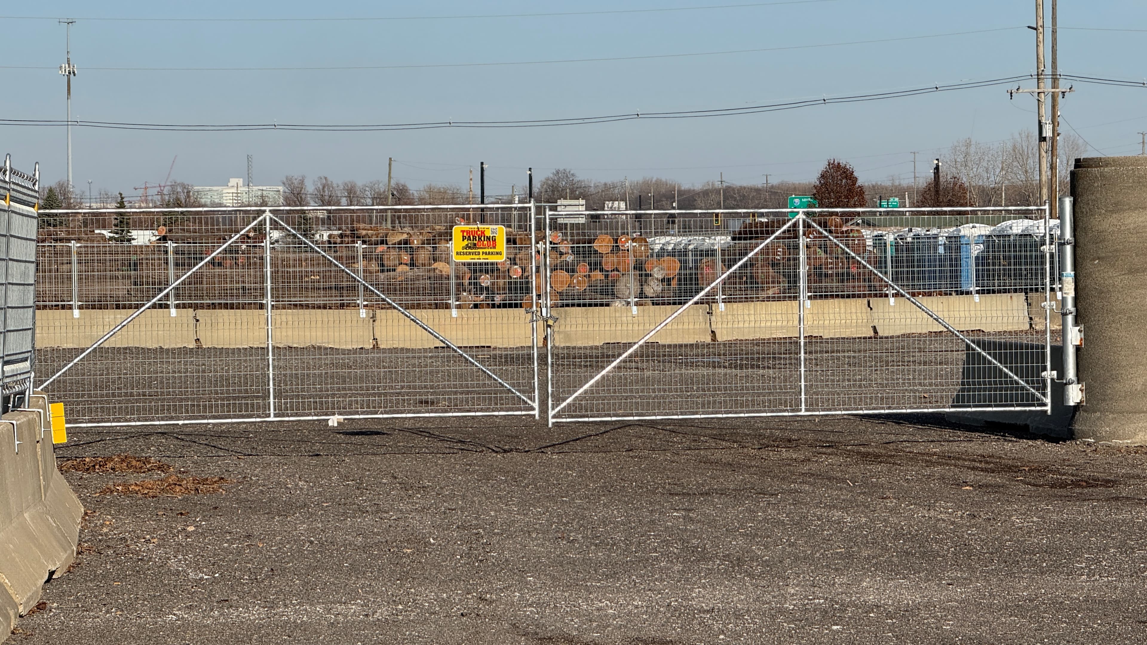 Capitol View Truck and Trailer Parking - Parking in Columbus, OH