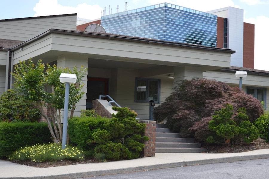 EmergeOrtho Asheville, NC - McDowell Street | Orthopedic Clinic - Doctor in Asheville, NC