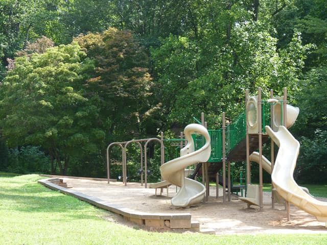Cliff Teague Park - Parking in Hickory, NC