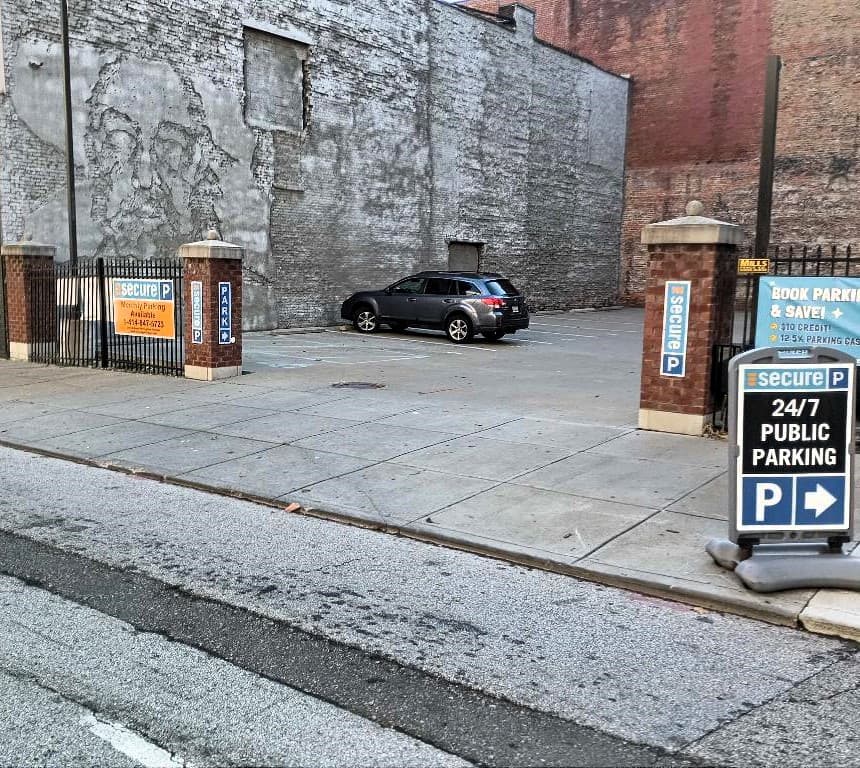 305 Lot Cincinnati | Secure Parking - Parking in Cincinnati, OH