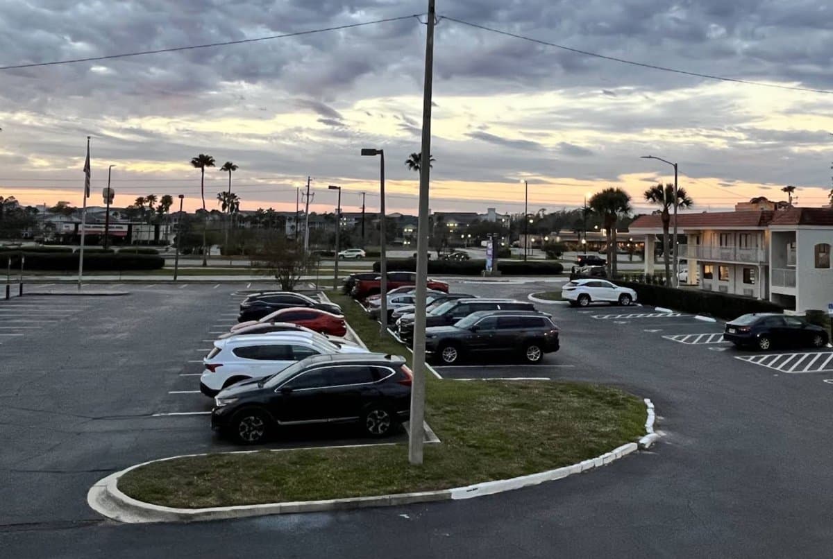 Neighbor Monthly Parking - Parking in Kissimmee, FL