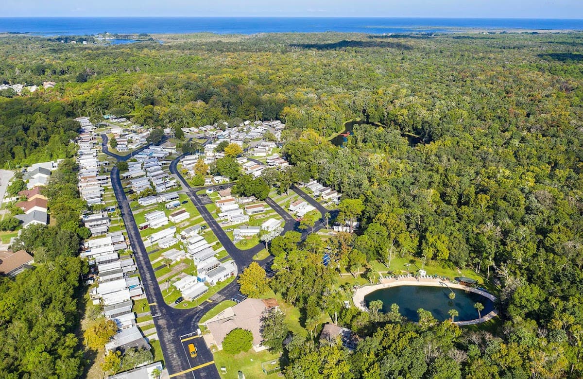 Holiday Springs RV Resort - Parking in Spring Hill, FL