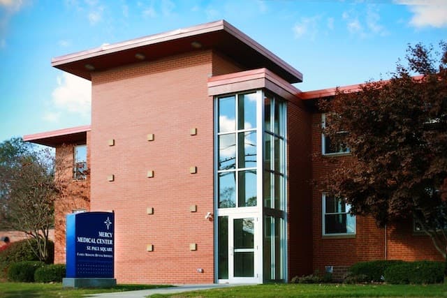 Cleveland Clinic Mercy Hospital Health Center, St. Paul Square - Doctor in Canton, OH