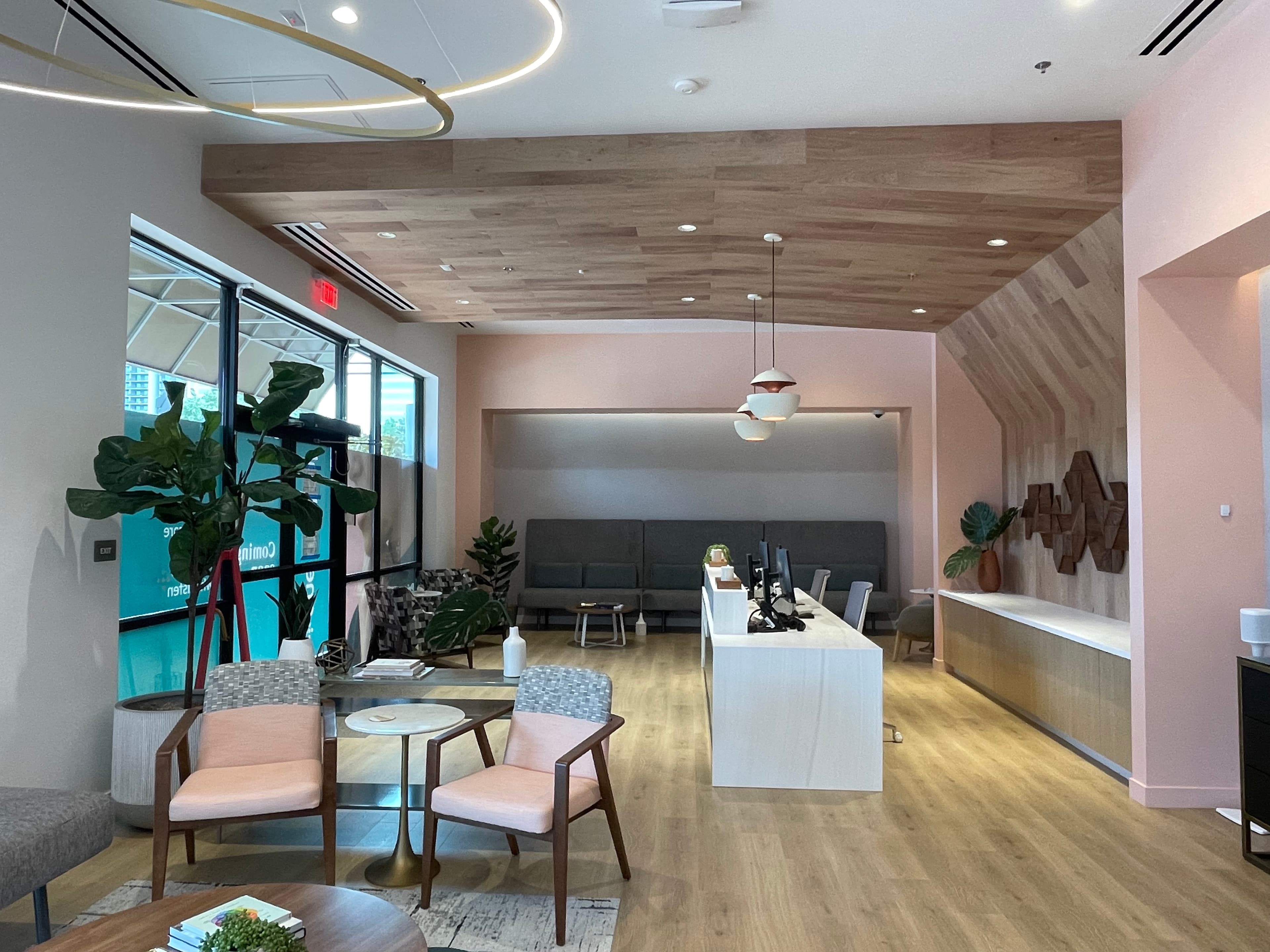 One Medical Primary Care Clinic - Shops at Legacy - Doctor in Plano, TX