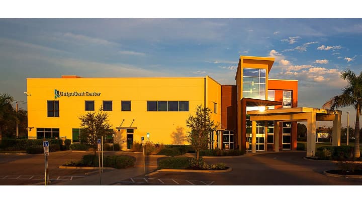 LPG Family/Internal Medicine - Surfside - Doctor in Cape Coral, FL