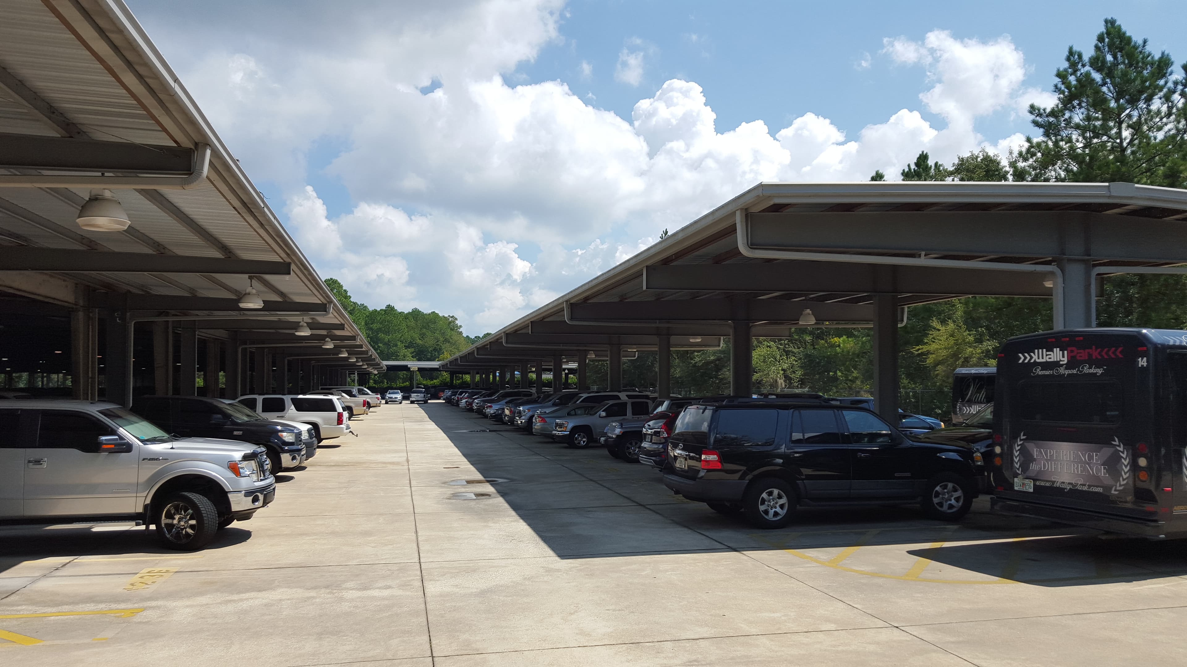 WallyPark Airport Parking - Garage (JAX) - Parking in Jacksonville, FL
