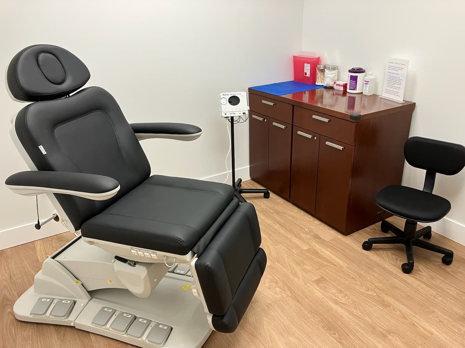 Ann Arbor Saline Dermatology: Joshua Bornstein, MD - Doctor in Ann Arbor, MI