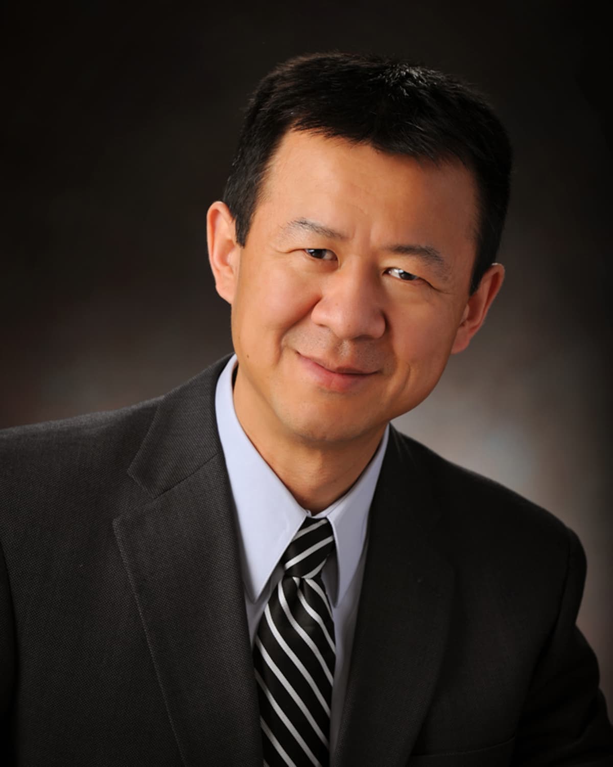 Xinqian Chen, MD - Doctor in Green Bay, WI
