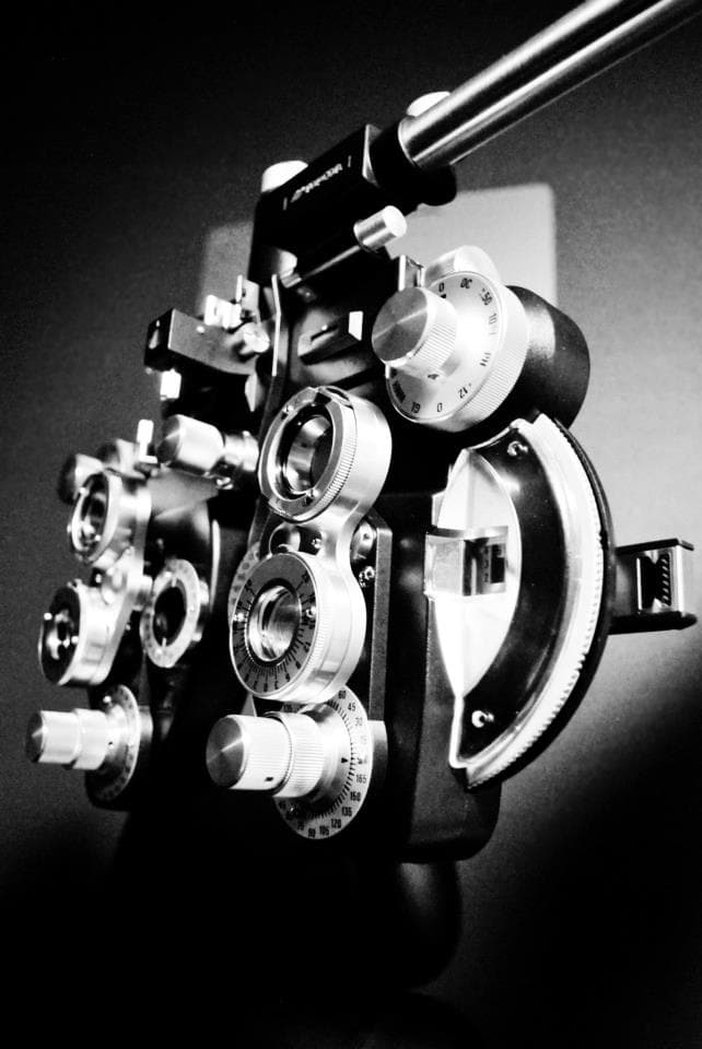 Today's Vision Laredo - Omar De La Cruz O.D - Doctor in Laredo, TX