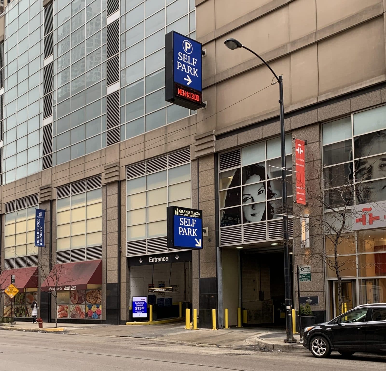 Grand Plaza Garage - ParkChirp - Parking in Chicago, IL