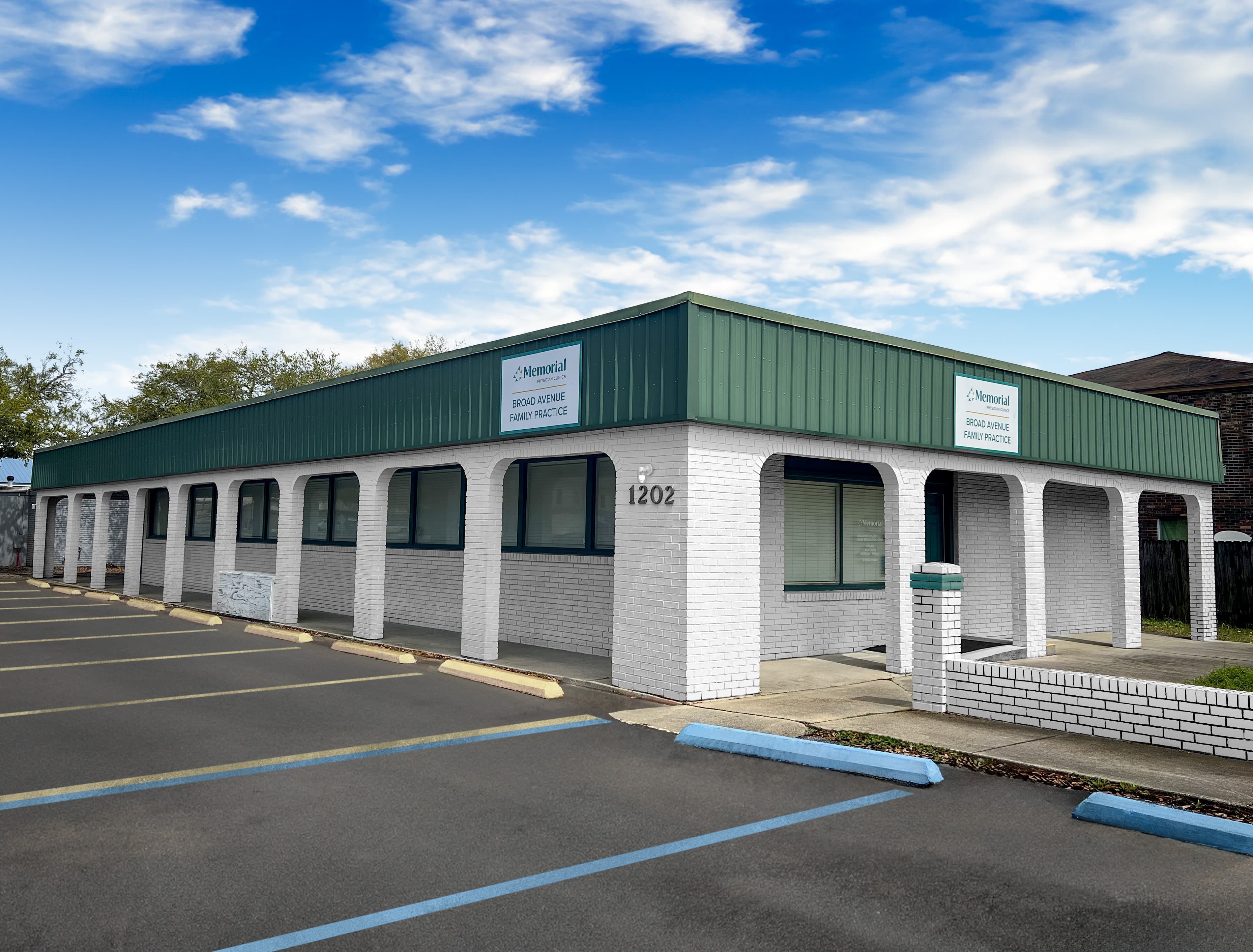 Memorial Physician Clinics Broad Avenue Family Practice - Doctor in Gulfport, MS
