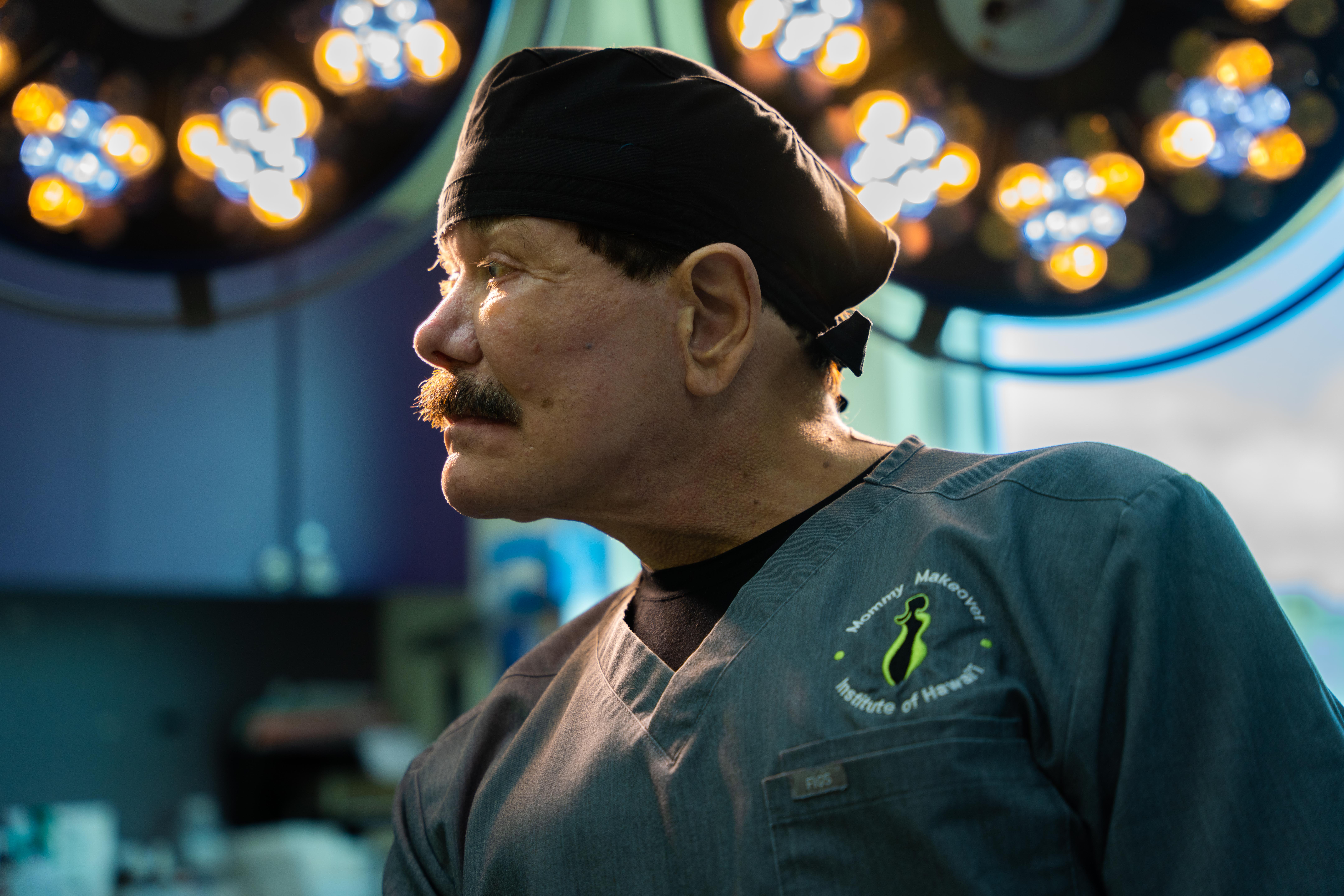 Dr. S. Larry Schlesinger - PRP Center Hawaii - Doctor in Honolulu, HI