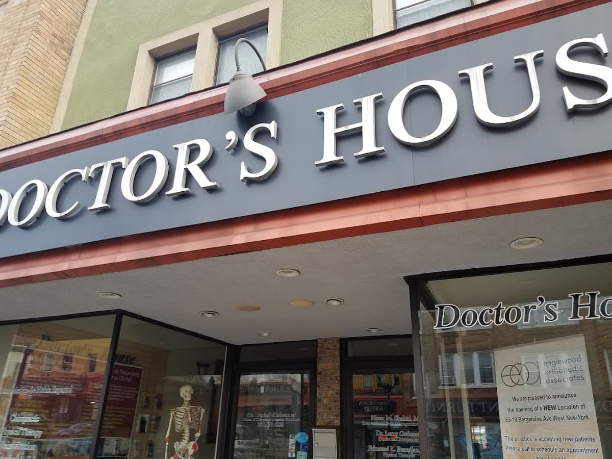 The Doctor's House - Doctor in West New York, NJ