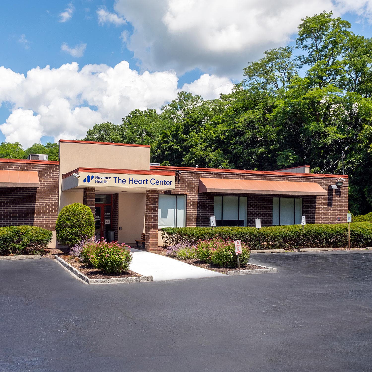 Nuvance Health The Heart Center, a division of Hudson Valley Cardiovascular Practice, P.C. Poughkeepsie, Delafield St. - Doctor in Poughkeepsie, NY