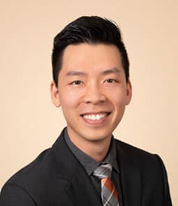 Long Nguyen, DO - Doctor in De Pere, WI