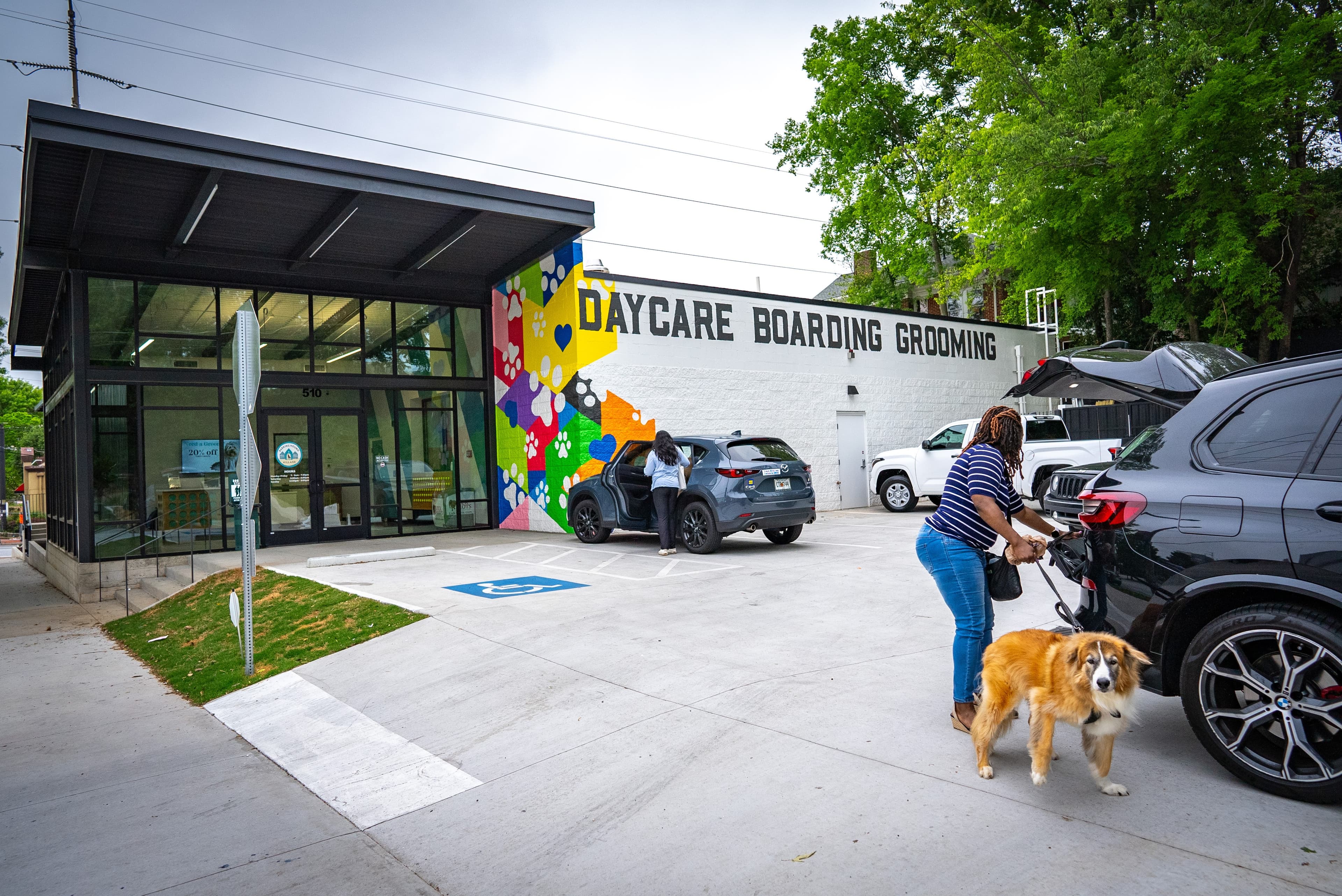Barking Hound Village Old 4th Ward - Pet groomer in Atlanta, GA