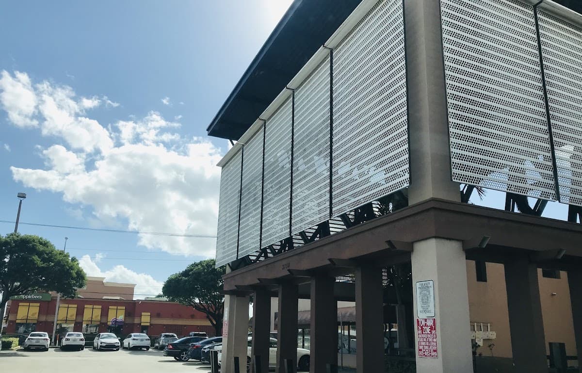 Curando Medical Center - Doctor in Hialeah, FL