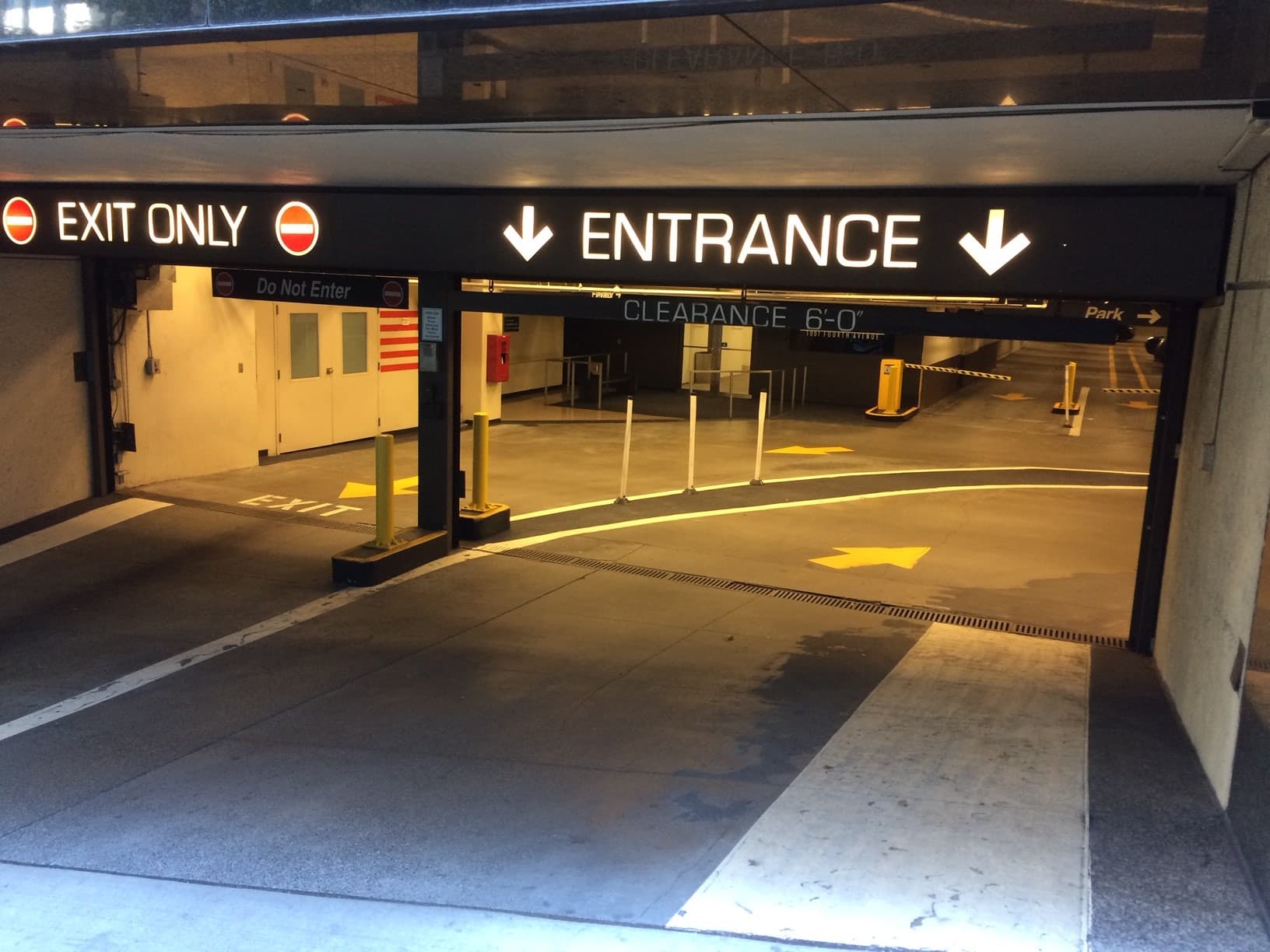 Safeco Plaza â Parking Garage â ParkABM - Parking in Seattle, WA