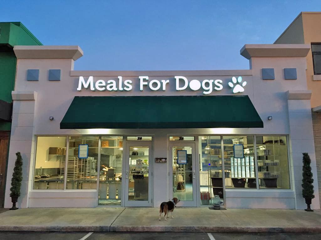 Meals For Dogs - Pet groomer in Fort Lauderdale, FL