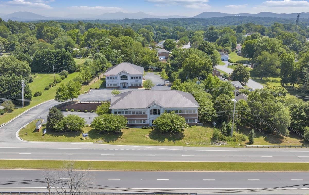 Roanoke Valley Direct Primary Care -- R Parker Slayton, MD - Doctor in Cave Spring, VA