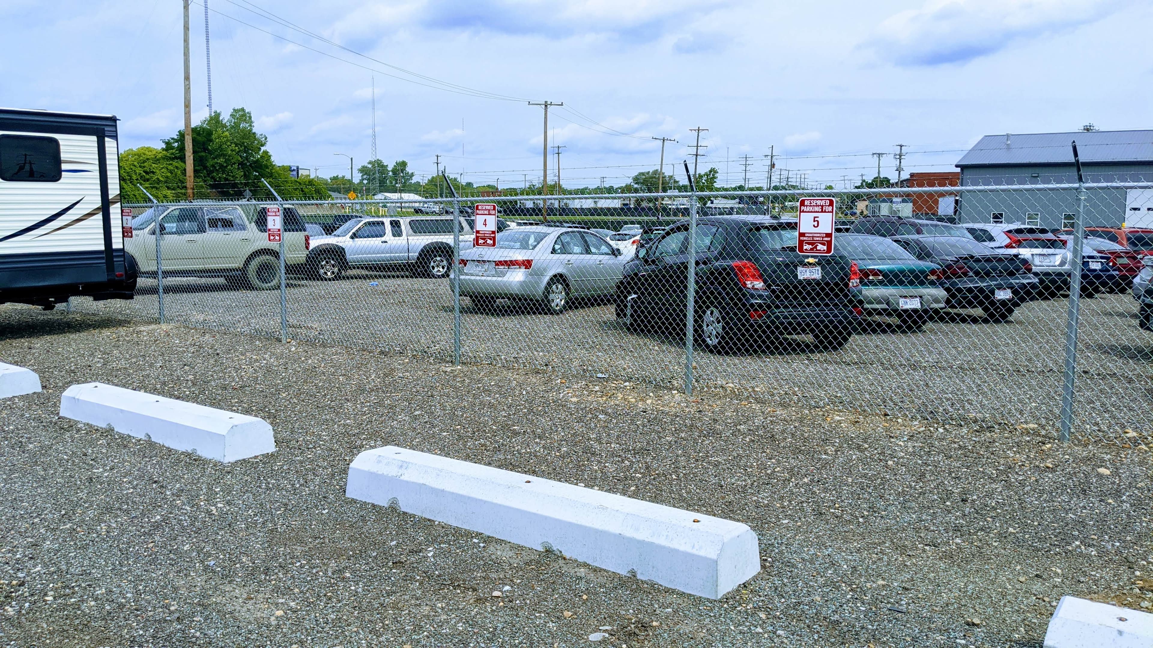 Semi Truck Parking - Emig Road - Parking in Columbus, OH