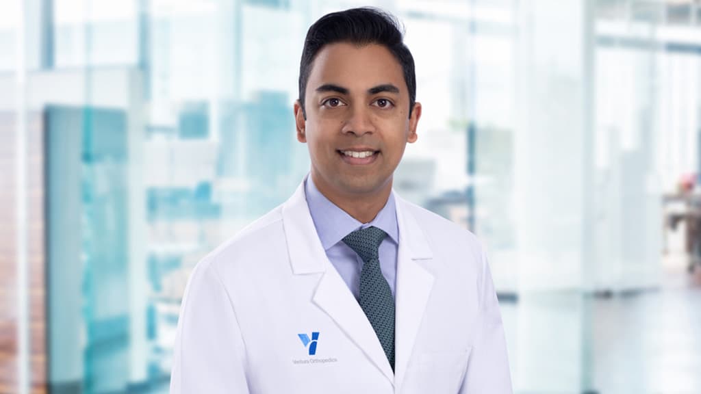 Dr. Lucky Sivasundaram, MD- Thousand Oaks Orthopedic Surgeon - Doctor in Thousand Oaks, CA