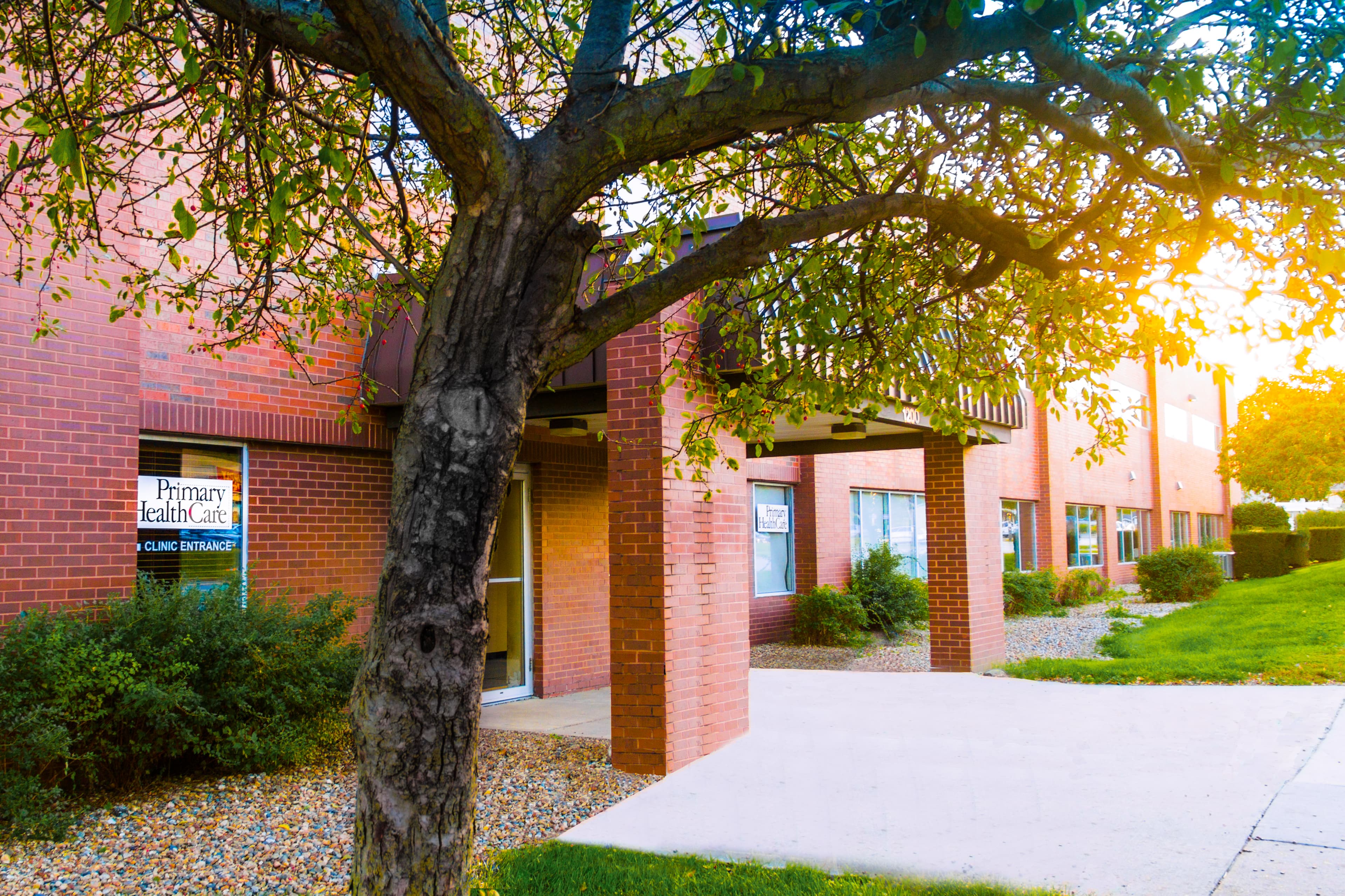 Primary Health Care Medical - University Avenue - Doctor in Des Moines, IA