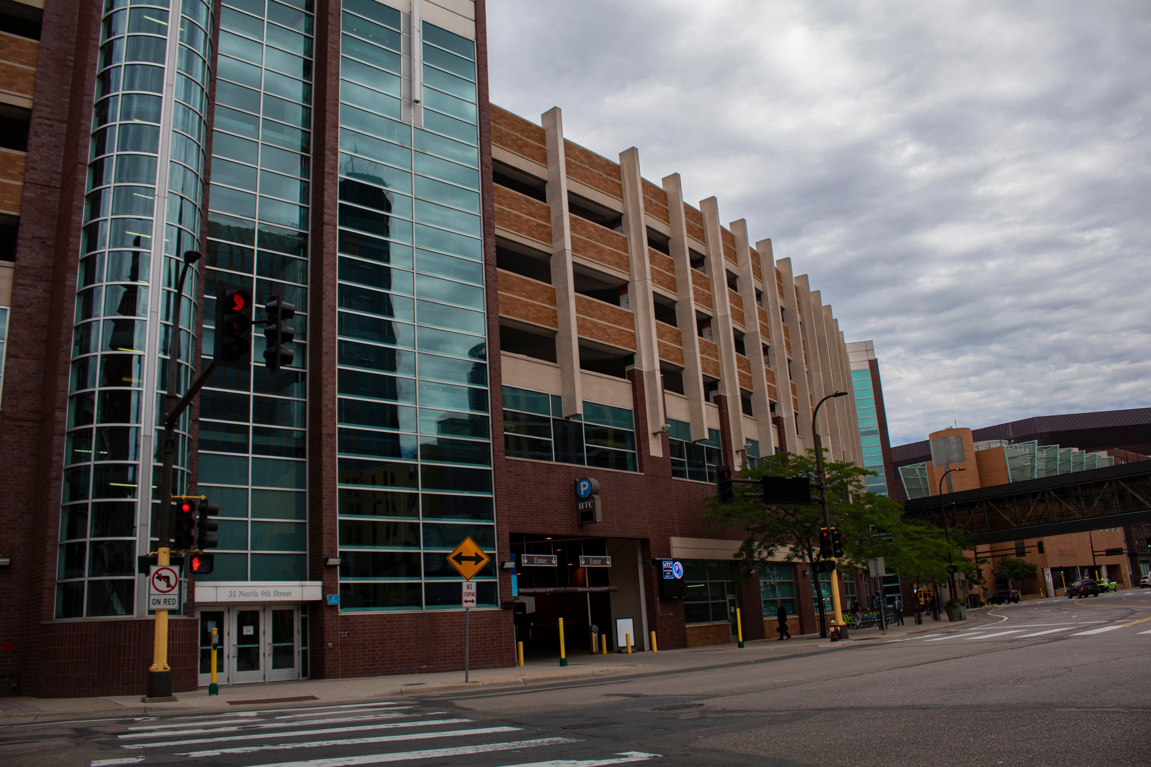 Hawthorne Municipal Parking Ramp - Parking in Minneapolis, MN