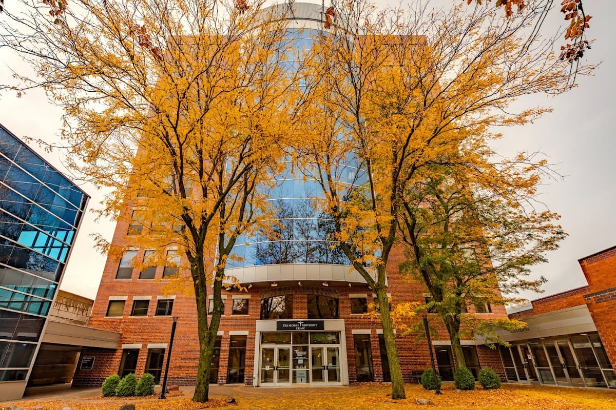 Des Moines University Clinic - Doctor in Des Moines, IA