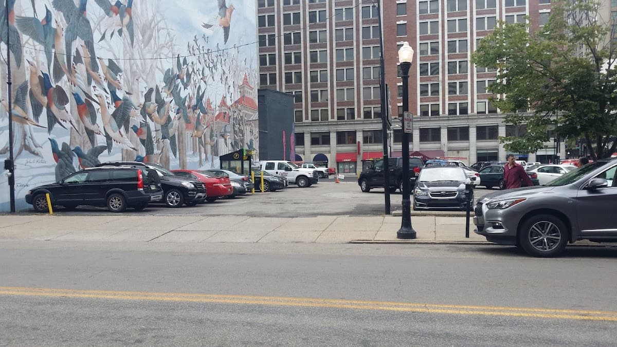 Metropolis - Parking in Cincinnati, OH