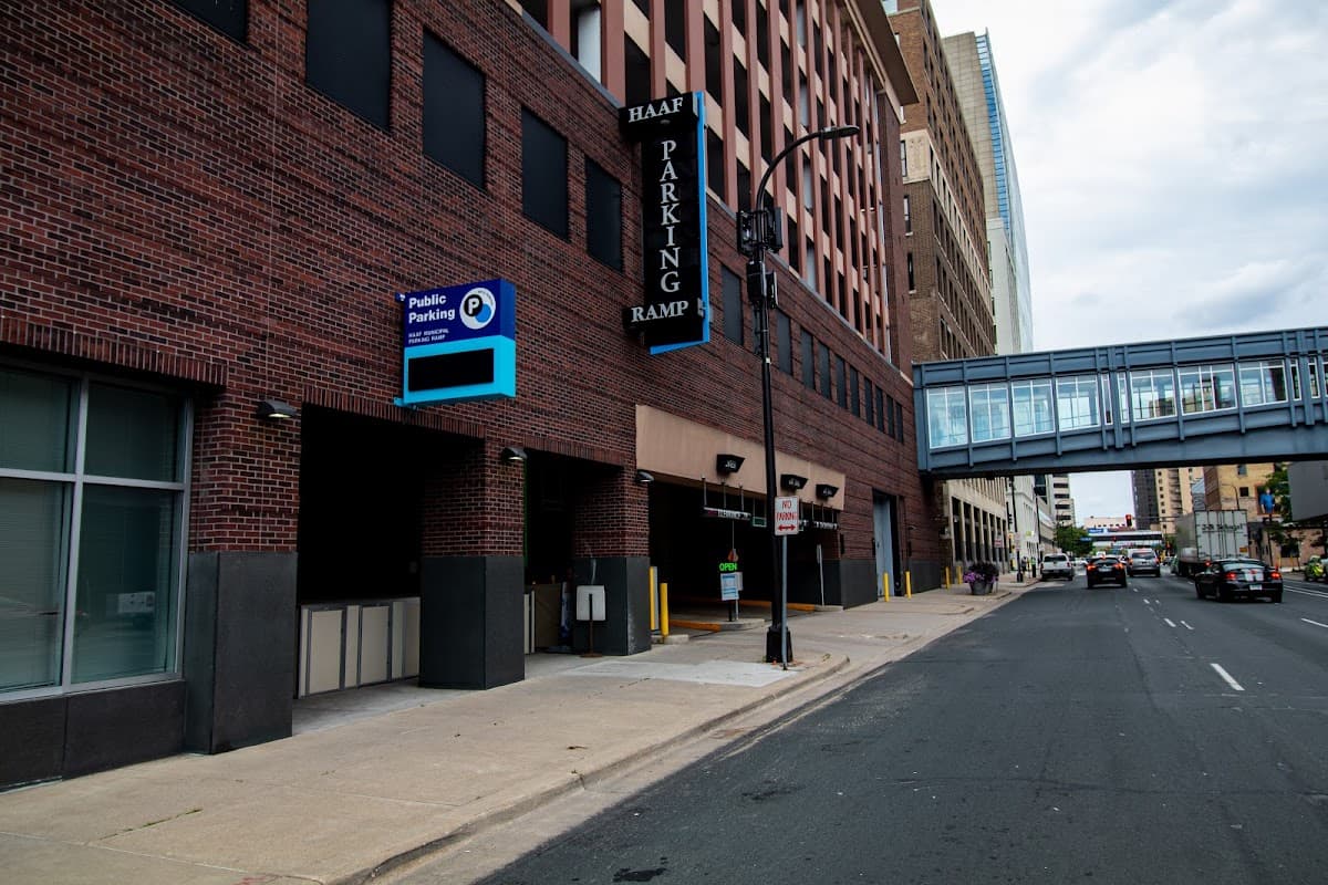 Jerry Haaf Memorial Ramp - Parking in Minneapolis, MN