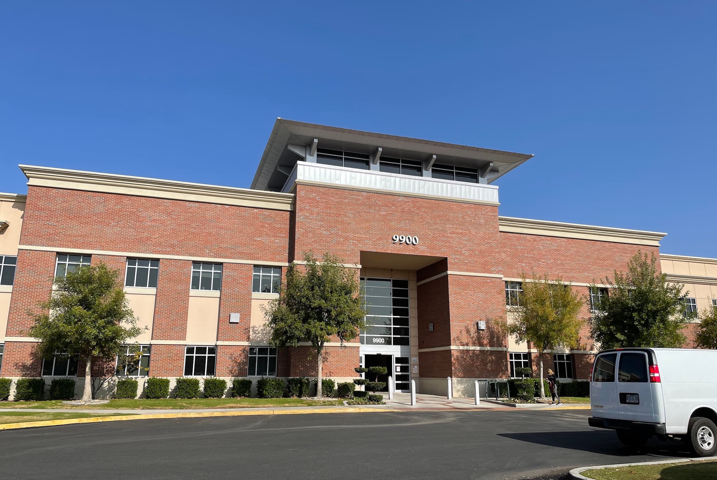 Primary Care: Adventist Health Physicians Network - Doctor in Bakersfield, CA