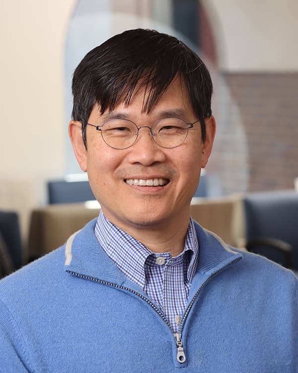 Kew-jung J. Lee, MD - Doctor in Chicago, IL