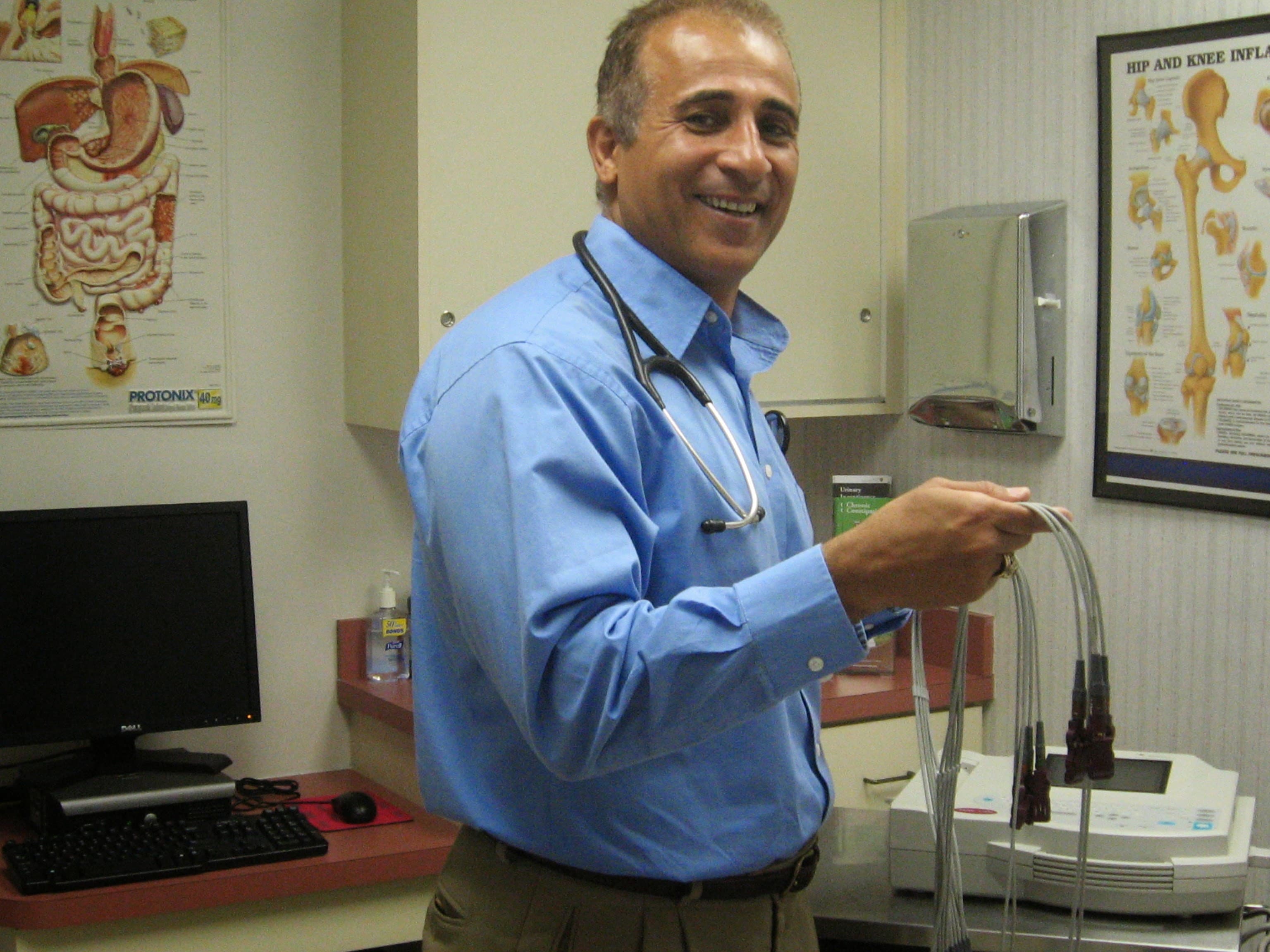 Ramsey Moosavi, MD - Doctor in Jacksonville, FL