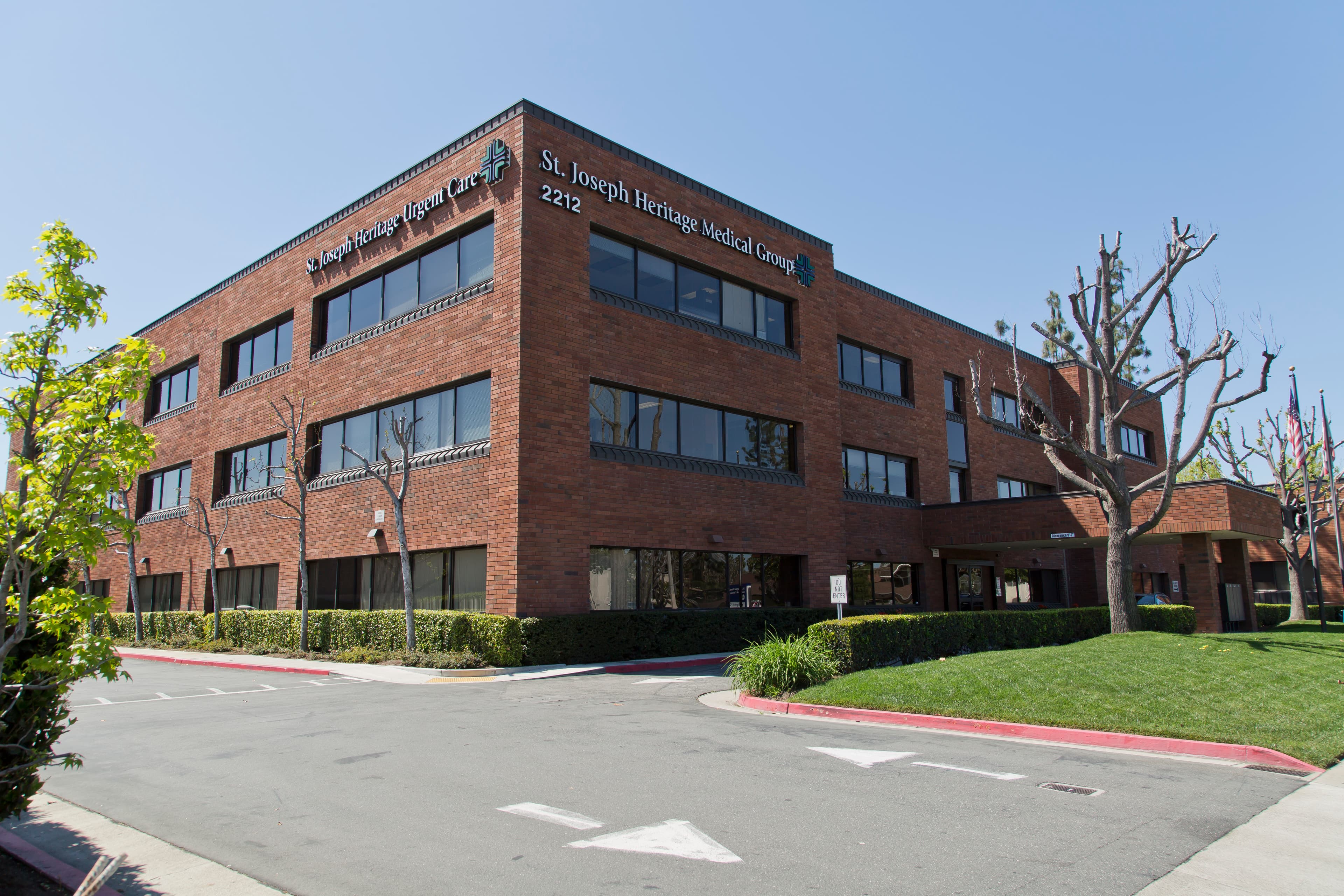 Taylor T. Tran, MD - Doctor in Santa Ana, CA