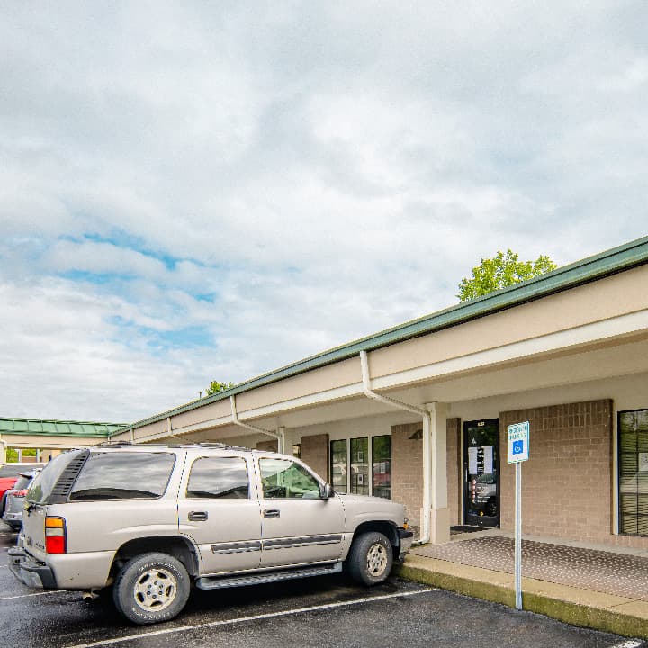 Ascension Saint Thomas Medical Partners Saint Louise Oak Creek - Doctor in Murfreesboro, TN