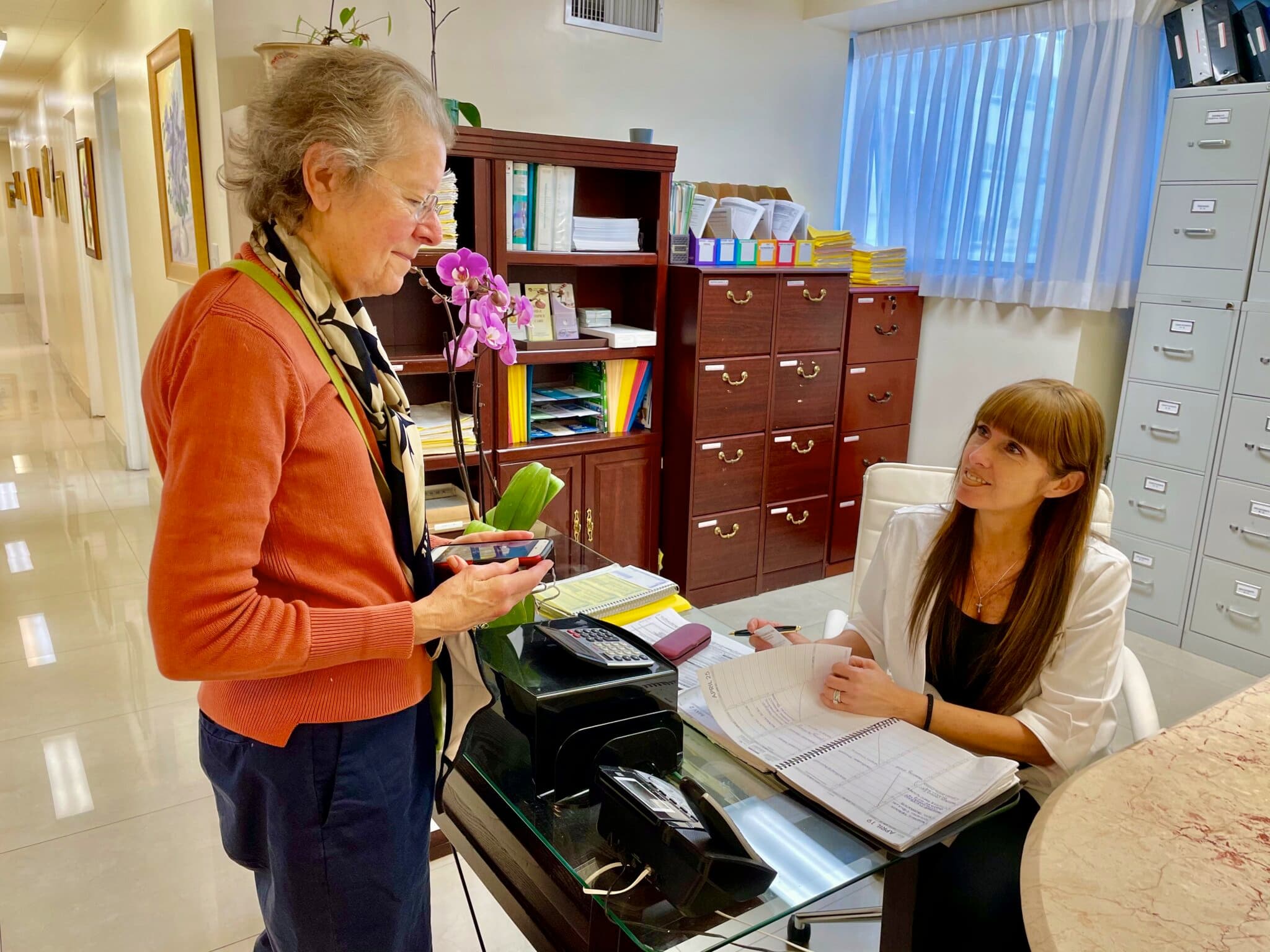 Susan Pekarovics, M.D. - Doctor in Los Angeles, CA