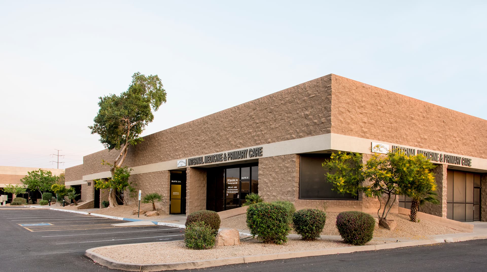 I M Specialist Inc. / Dr. Rashda Kaif - Doctor in Tempe, AZ