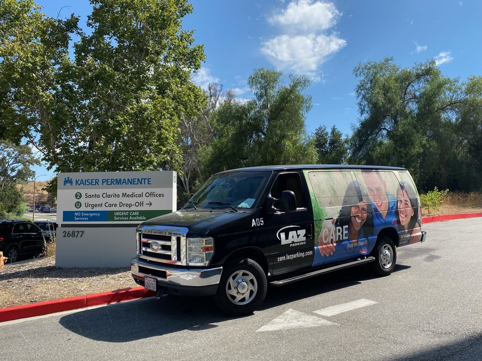 LAZ Parking - NRI - 10 West Vine Garage - Parking in Columbus, OH