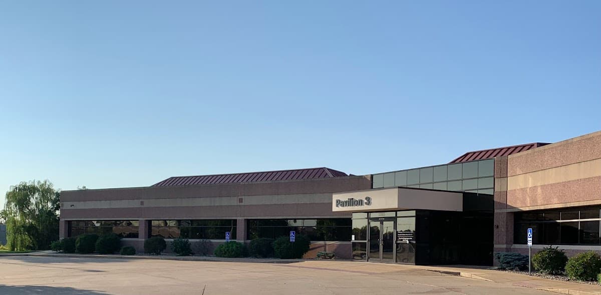 Quad Cities Primary Care, LLC - Doctor in Davenport, IA