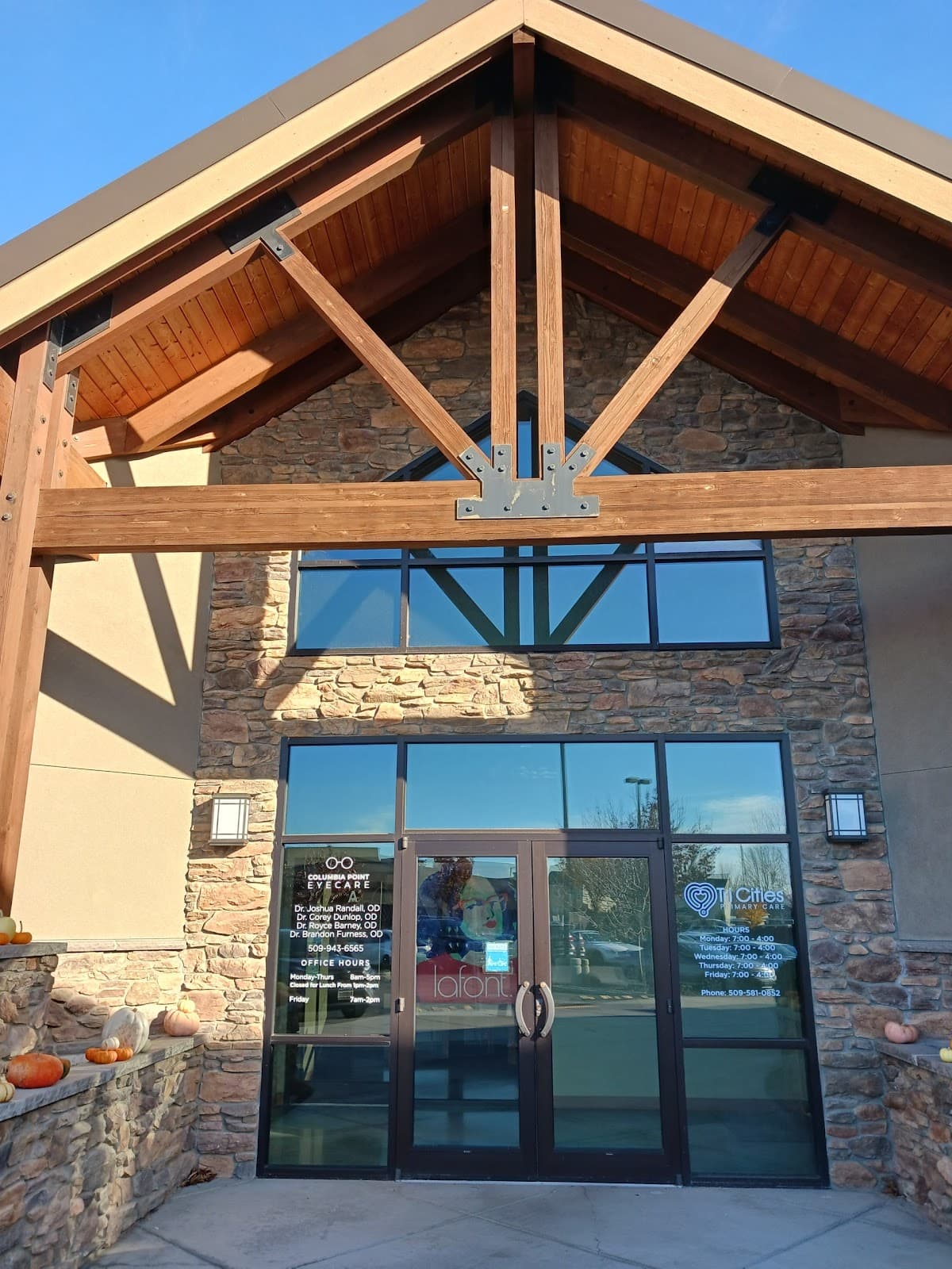 Columbia Point Eye Care - Doctor in Kennewick, WA