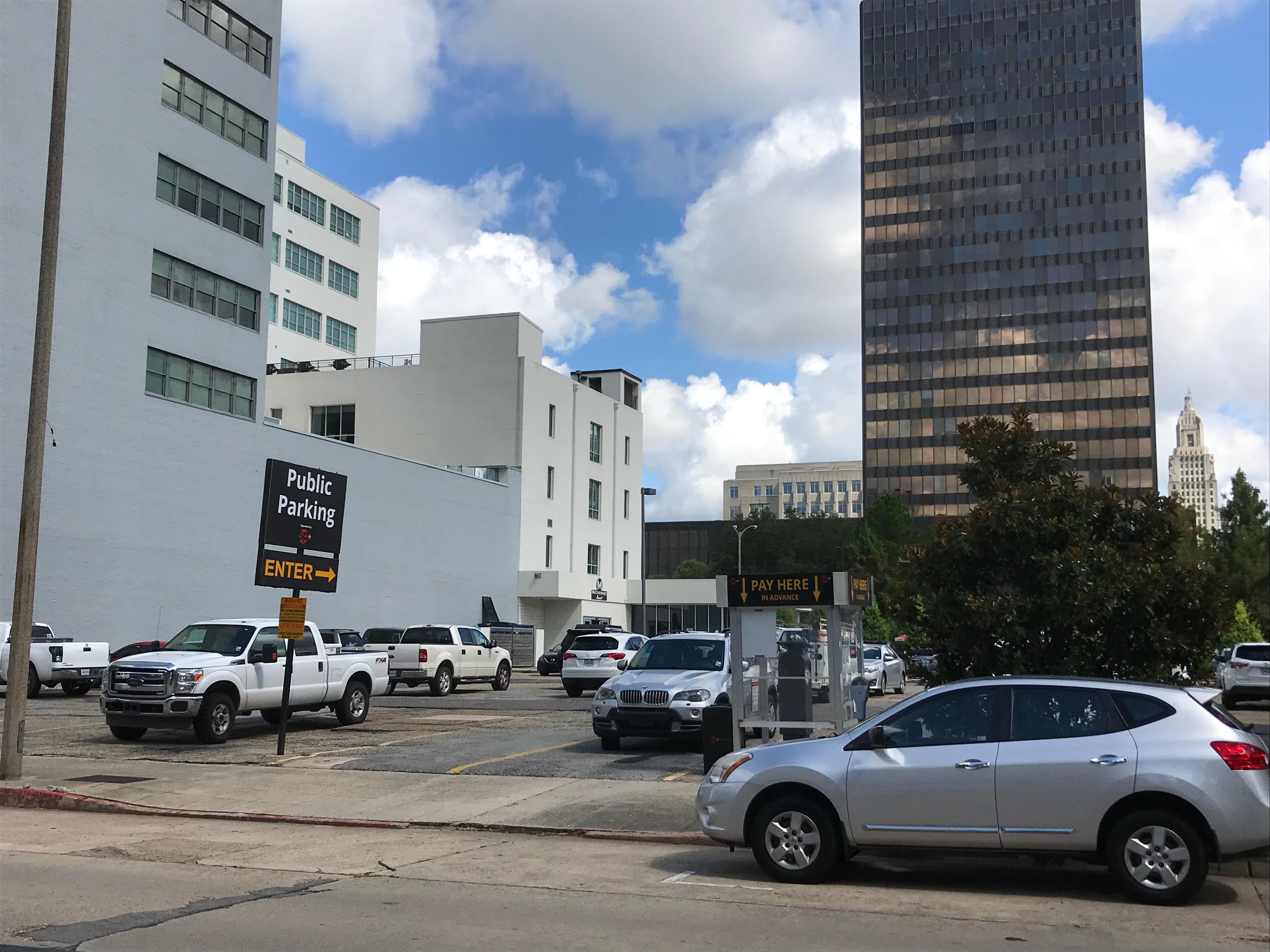 Metropolis - Parking in Baton Rouge, LA