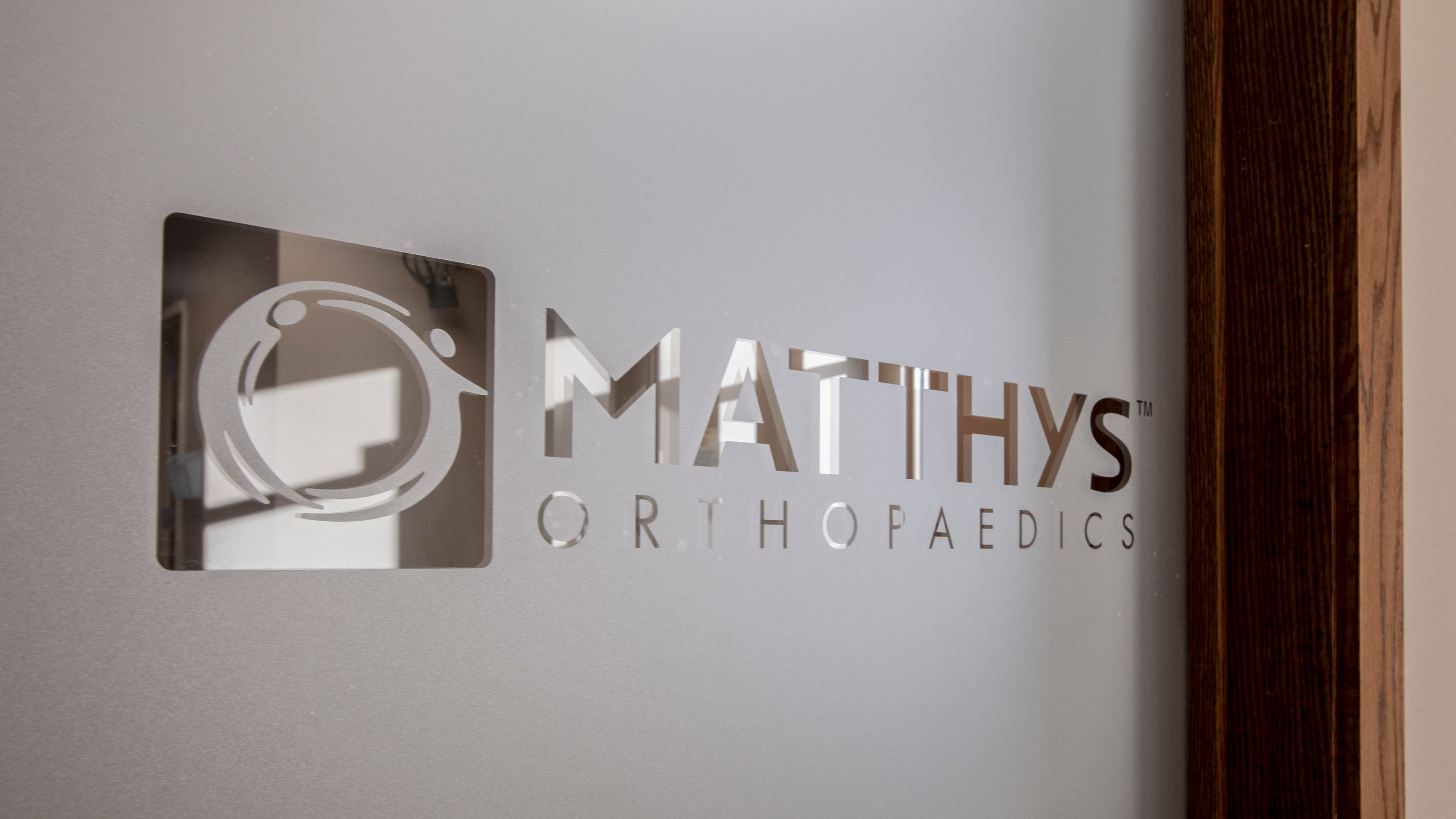 Matthys Orthopaedic Center - Doctor in West Fargo, ND