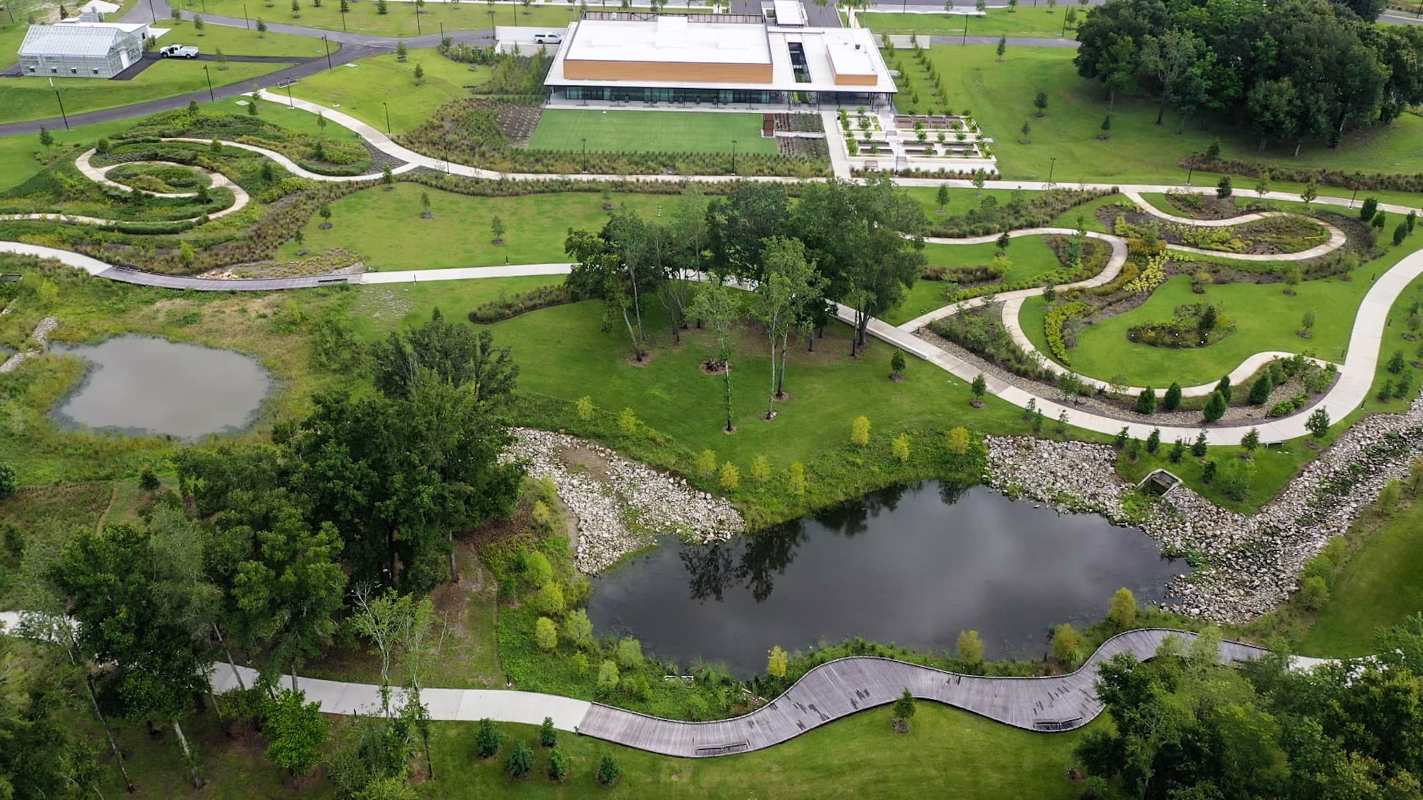 Bonnet Springs Park - Parking in Lakeland, FL
