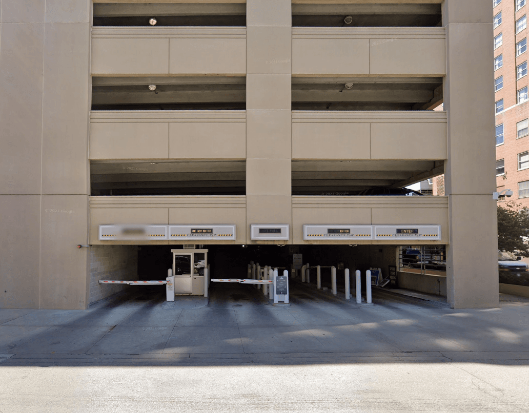 Hilton Milwaukee Garage | Daily & Monthly Parking - Parking in Milwaukee, WI