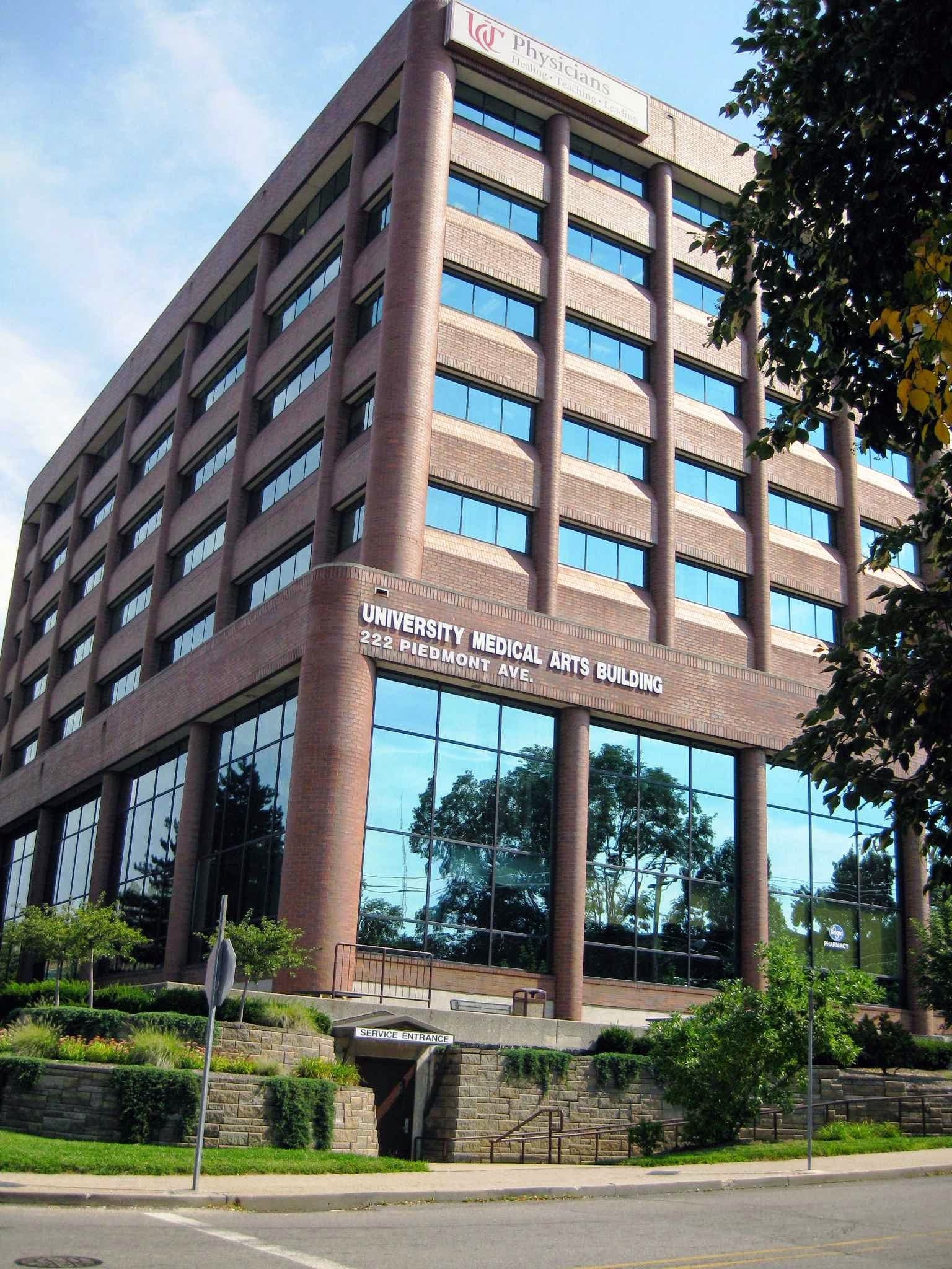 Cincinnati Eye Institute - Doctor in Cincinnati, OH