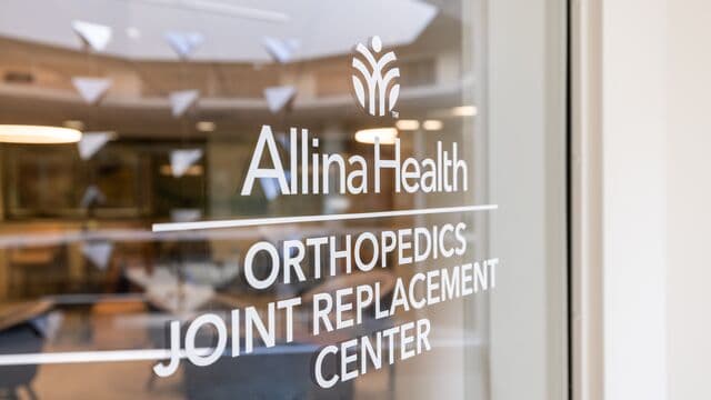 Allina Health Orthopedics â Joint Replacement Center â St. Paul - Doctor in St Paul, MN